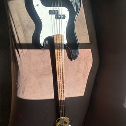 Fender Squier P bass
