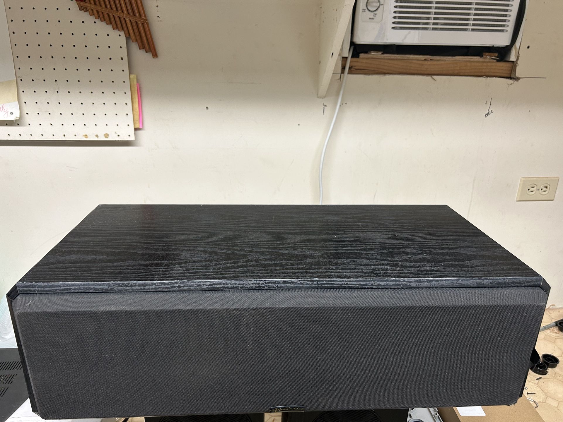 B. I. C. DV62CLR Two-way Center Channel Speaker