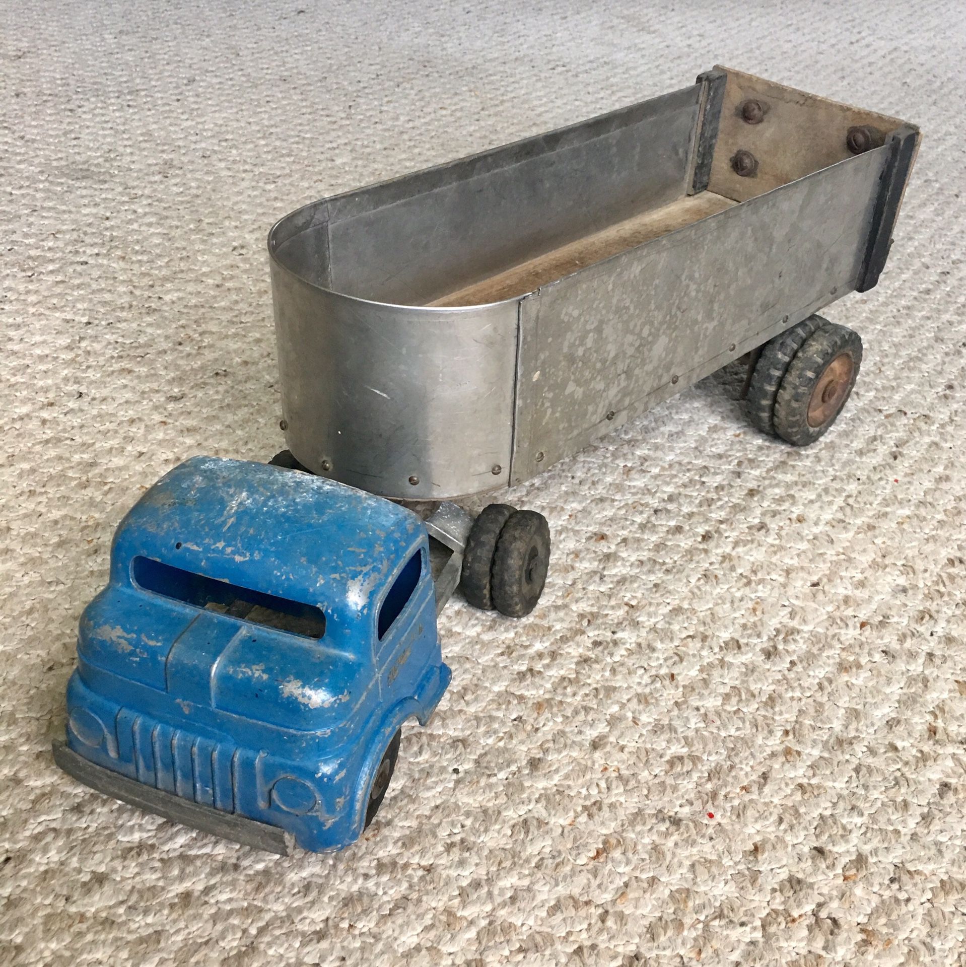 Vintage 1950s Structo Toys Semi Truck w/ Handcrafted Metal & Wood Trailer RARE!!