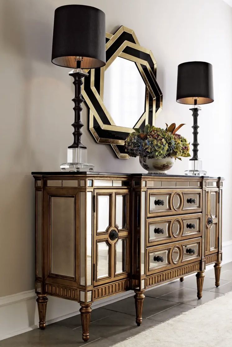 ALL THAT GLITTERS👗👔💫⭐️🪩🪞WOW Horchow Hollywood Regency Mirrored Console Dresser (Retail $1895) * Yours for ONLY $700 Or Best Offer!!