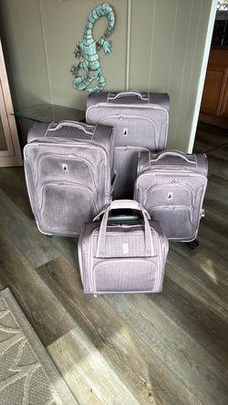 London Fog Luggage