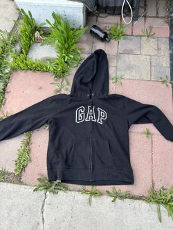 Gap Medium In Women Or XXL In Boys $30 