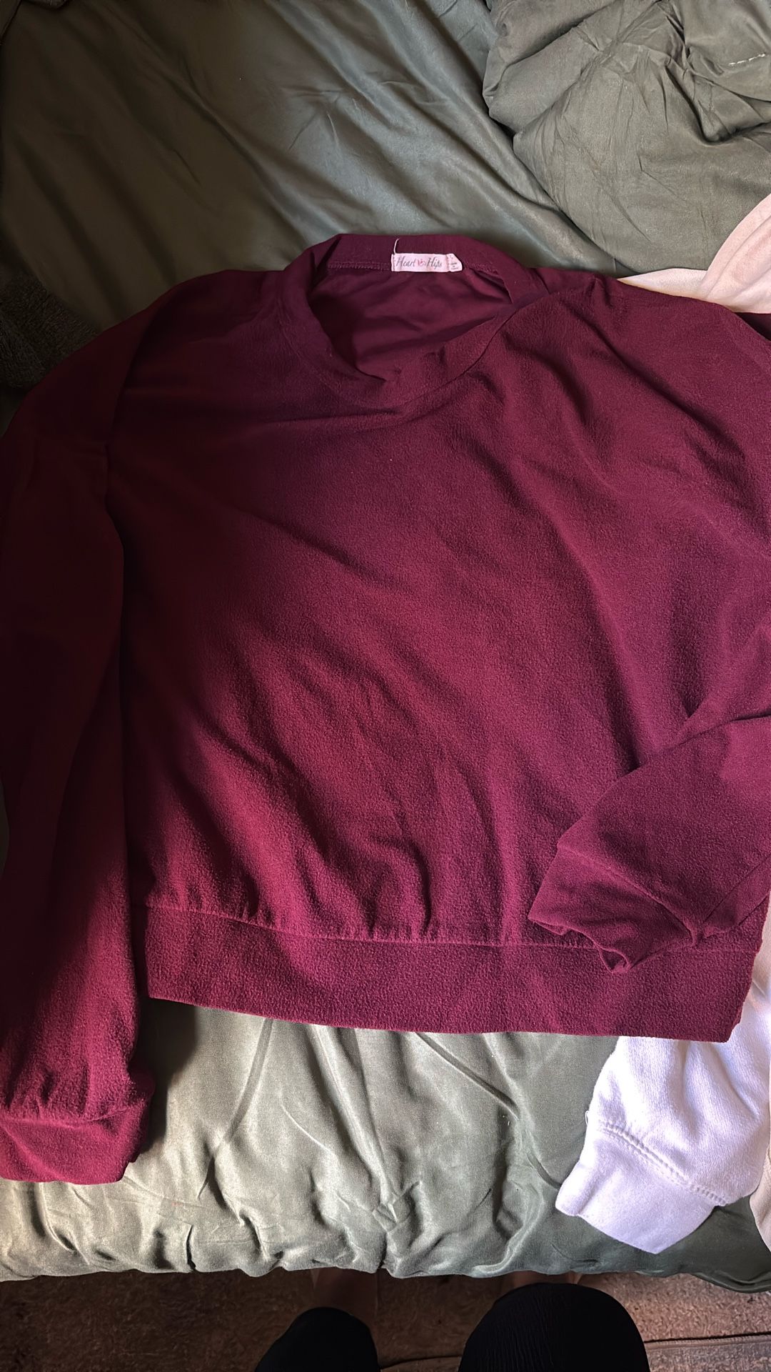Women’s crop top sweatshirt