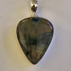 925 Sterling Silver Green Pendant