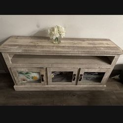 🌿 Rustic Farmhouse TV Stand / Console Table – Solid Wood!