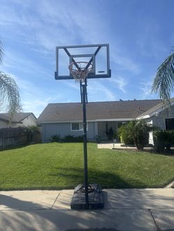 Basketball hoop