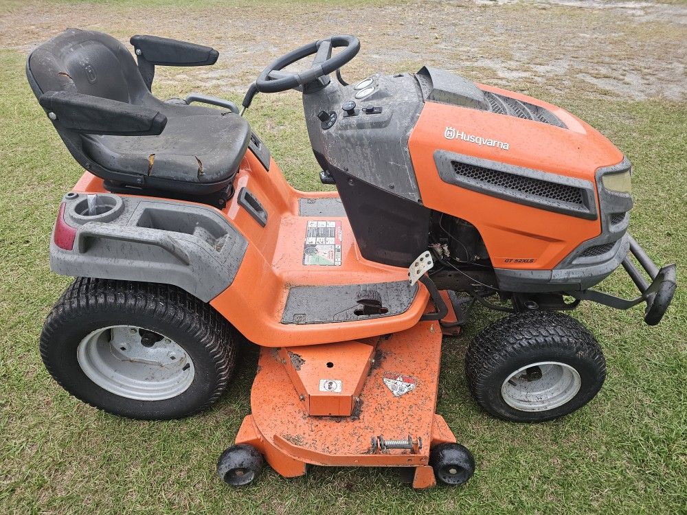 Husqvarna GT 52XLS Riding Mower