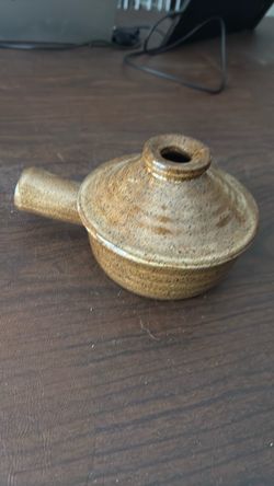 Stoneware Ceramic Pot with Lid
