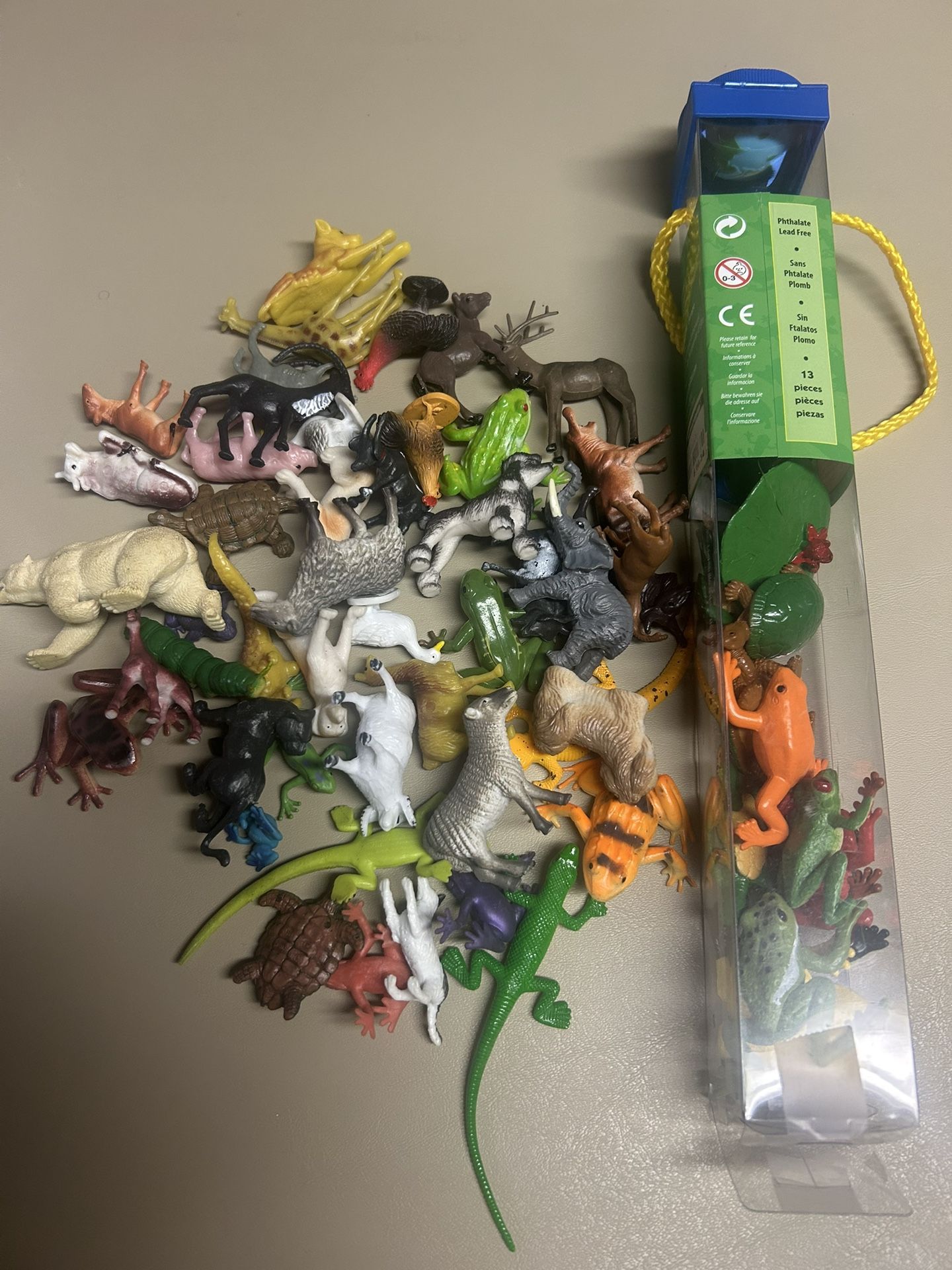 Mini toy animals lot