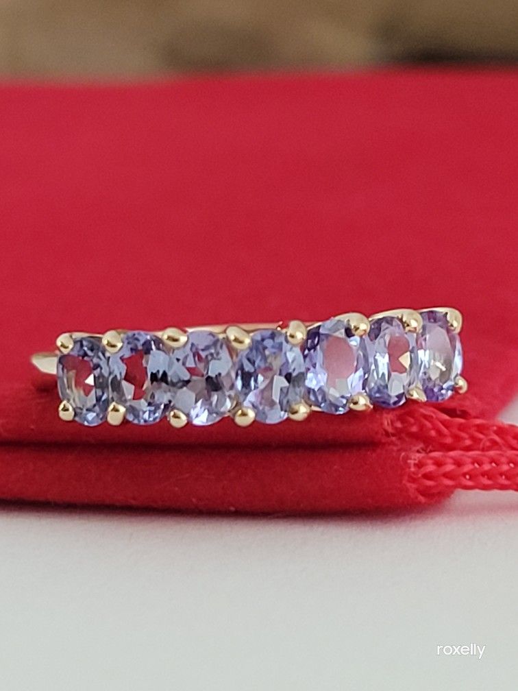 ❤️14k Size 7 Lovely Solid Yellow Gold Tanzanite Band Ring!/ Anillo de Banda de Oro con Tanzanitas! 👌🎁Post Tags: Anillo de Oro