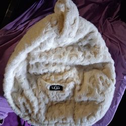 UGG Tablet mini laptop poof beanbag