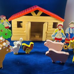 Wooden farm with Farm animals and removable roof 