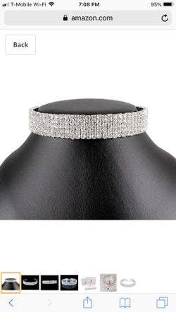 Brand new choker $20