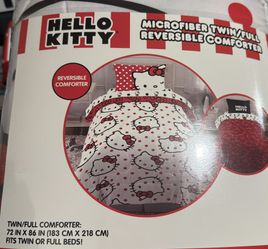 Hello Kitty Reversible Comforter 