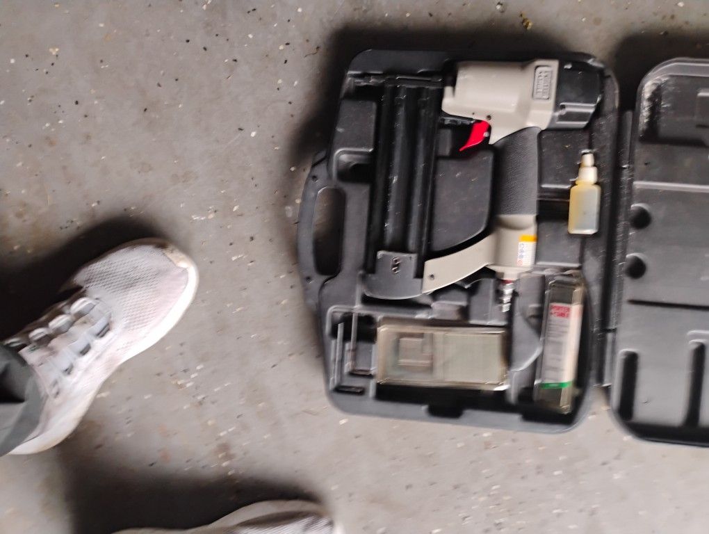 Porter Cable Brad Nailer