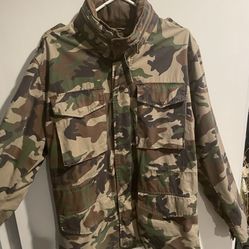 OBEY Snowboard Jacket 