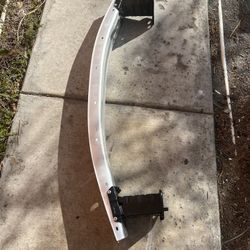 Reinforsement Front Toyota Prime 2020