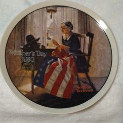 Vintage 1980 Norman Rockwell Mother’s Day Collector Plate – Excellent Condition


