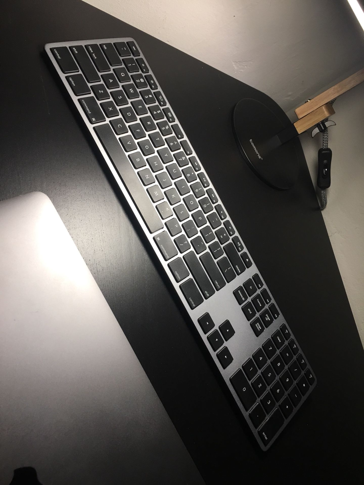 Matias Wireless Bluetooth Keyboard - Space grey