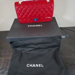 Classic red quilted Jumbo leather Chanel bag
