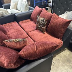 NEW SECTIONAL SOFA WITH DELIVERY 