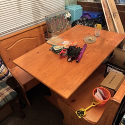Booth Style Table 