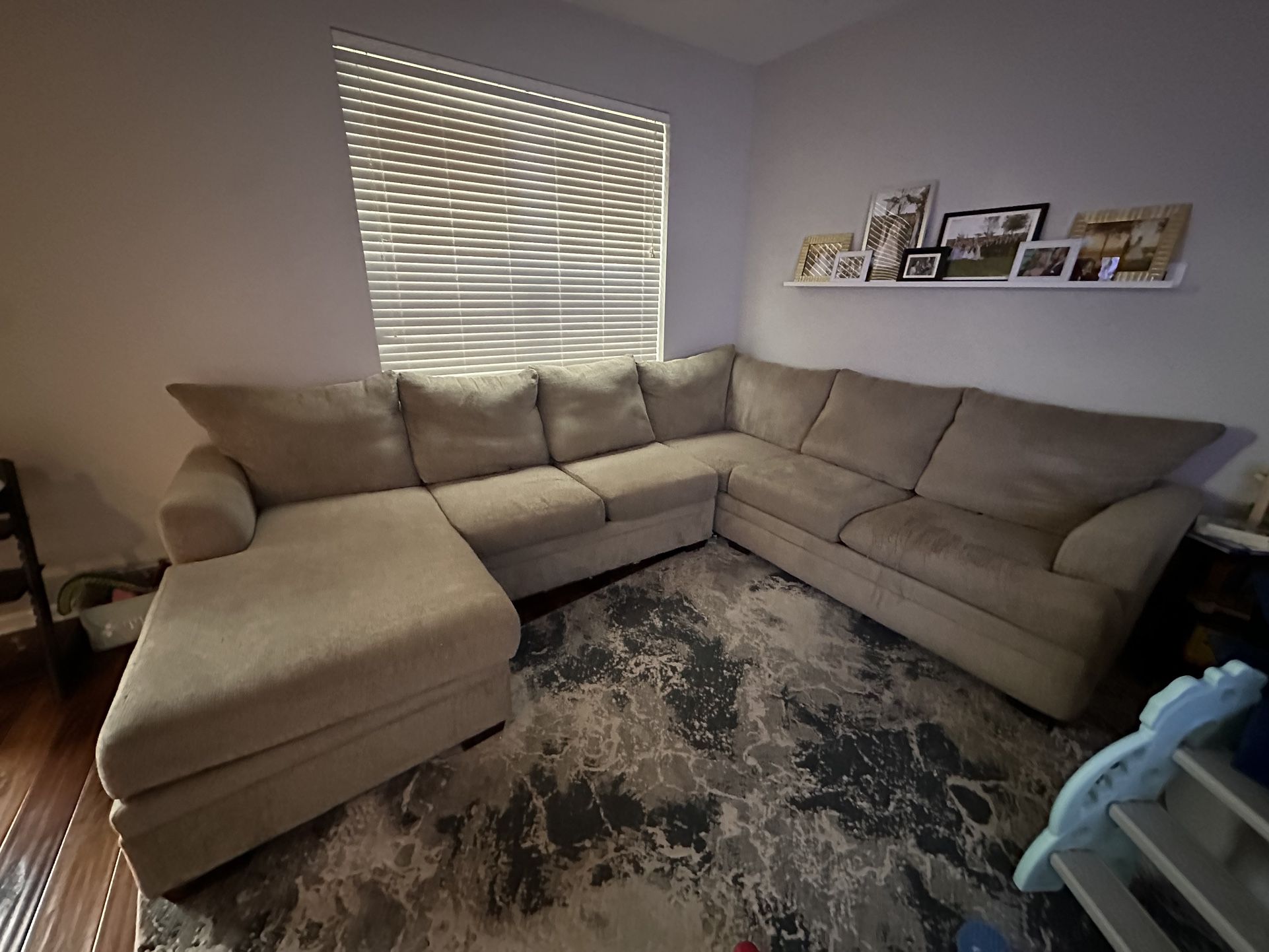 Sectional couch FREE