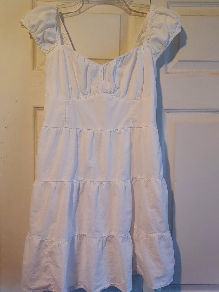 Hollister White Sundress Strap Sleeve Elastic Smocked Back Lined Cottagecore Med