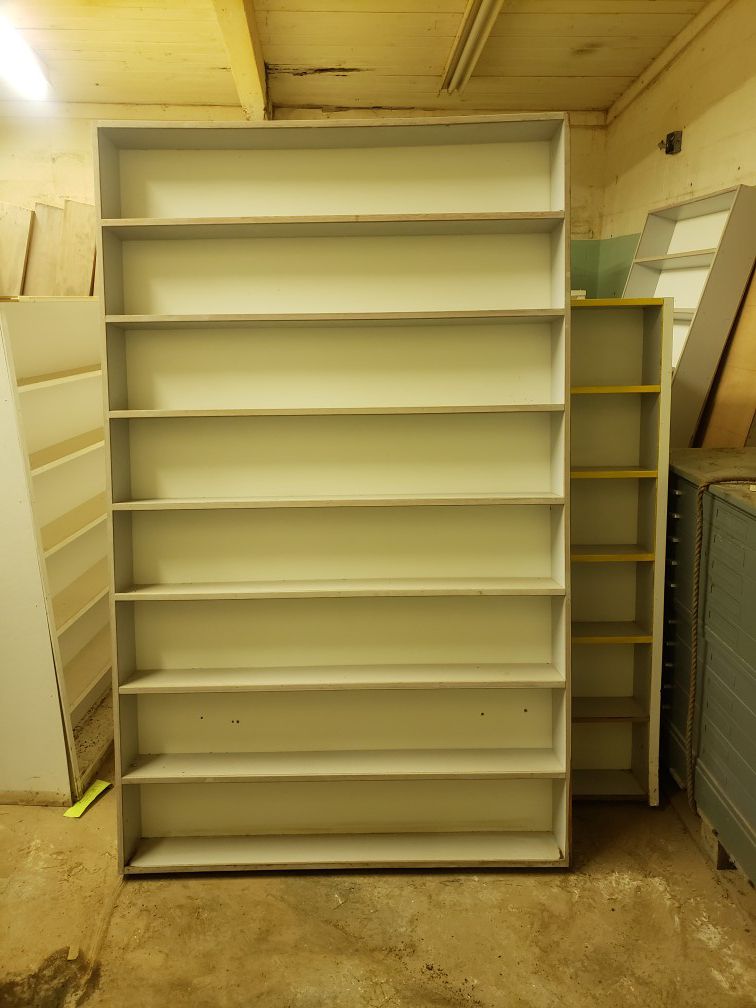Shelving / Storage racks