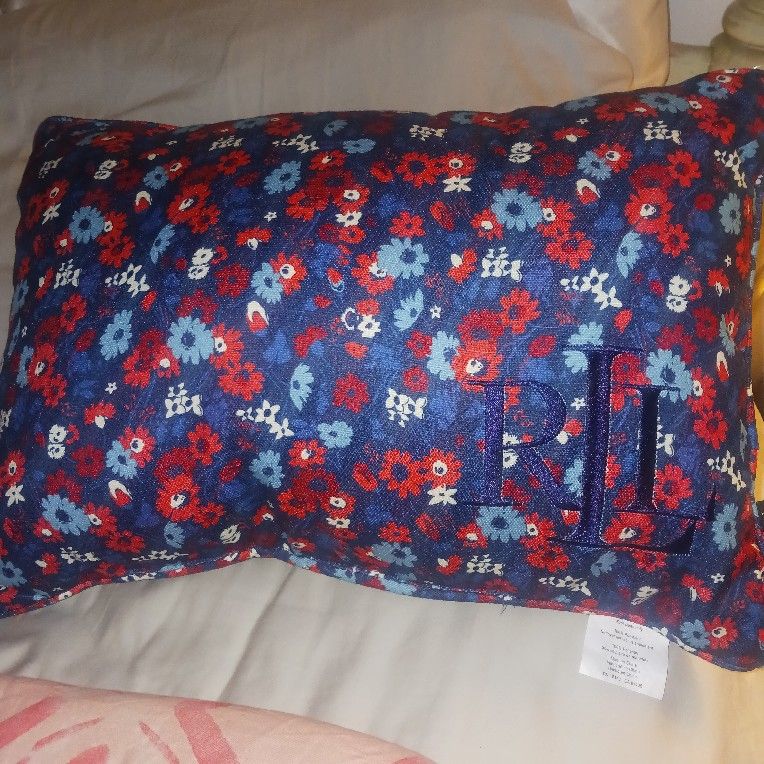 Beautiful Pillows New For Sale