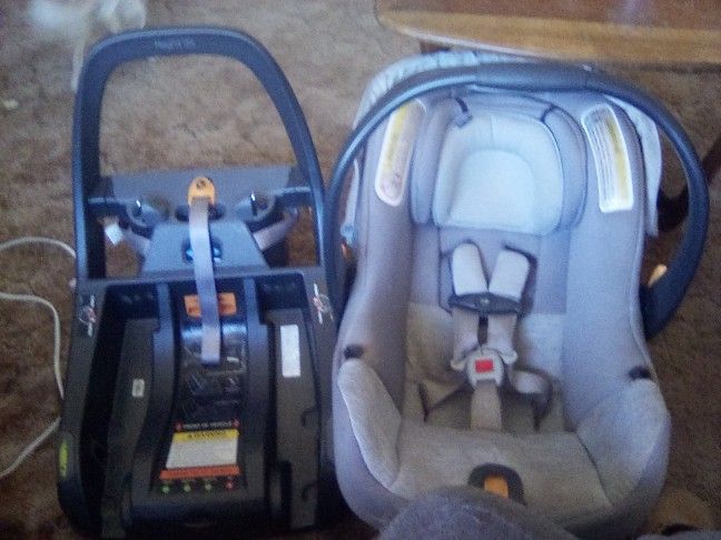 Infant Car seat 