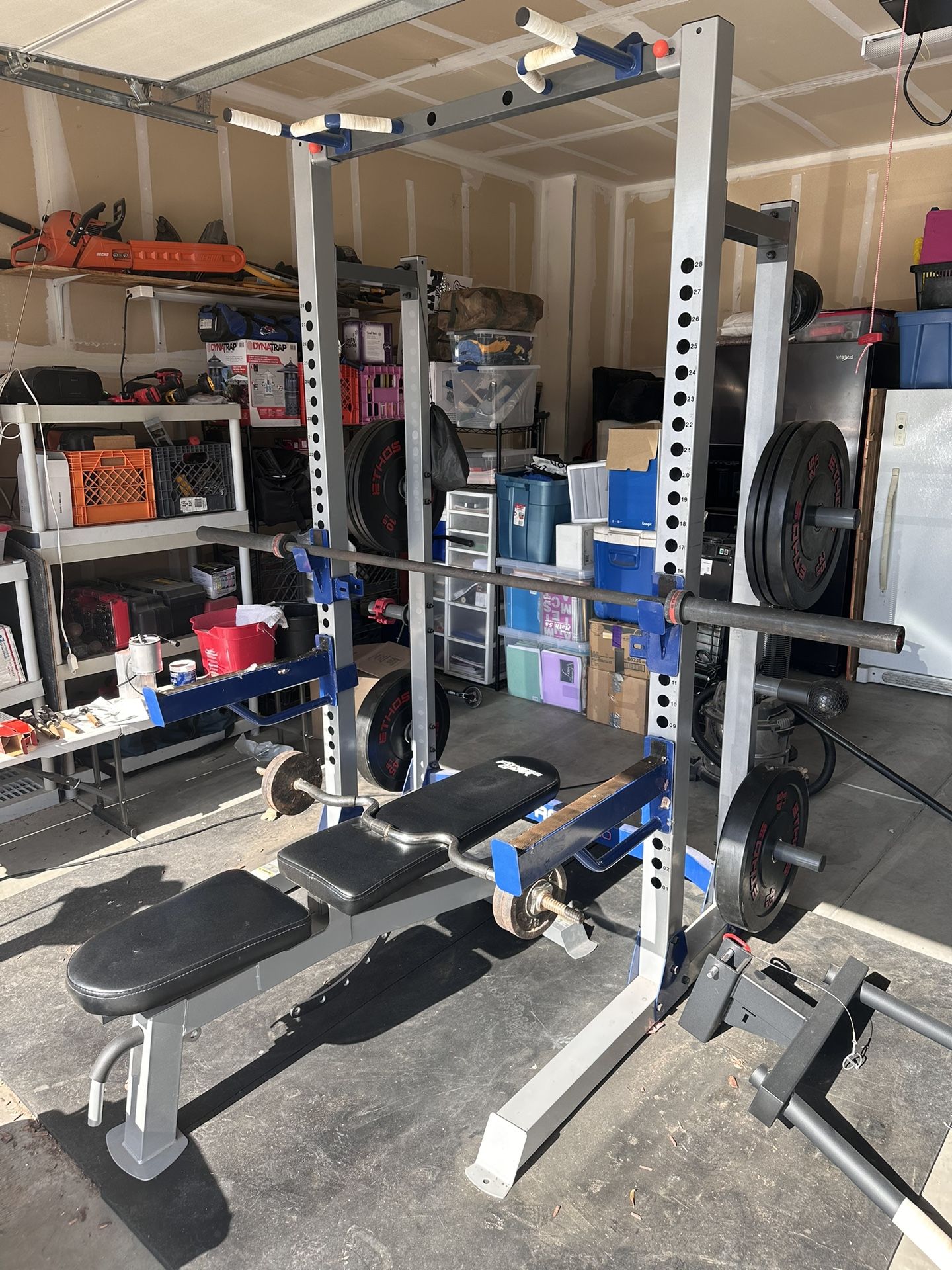 weighlifting rack