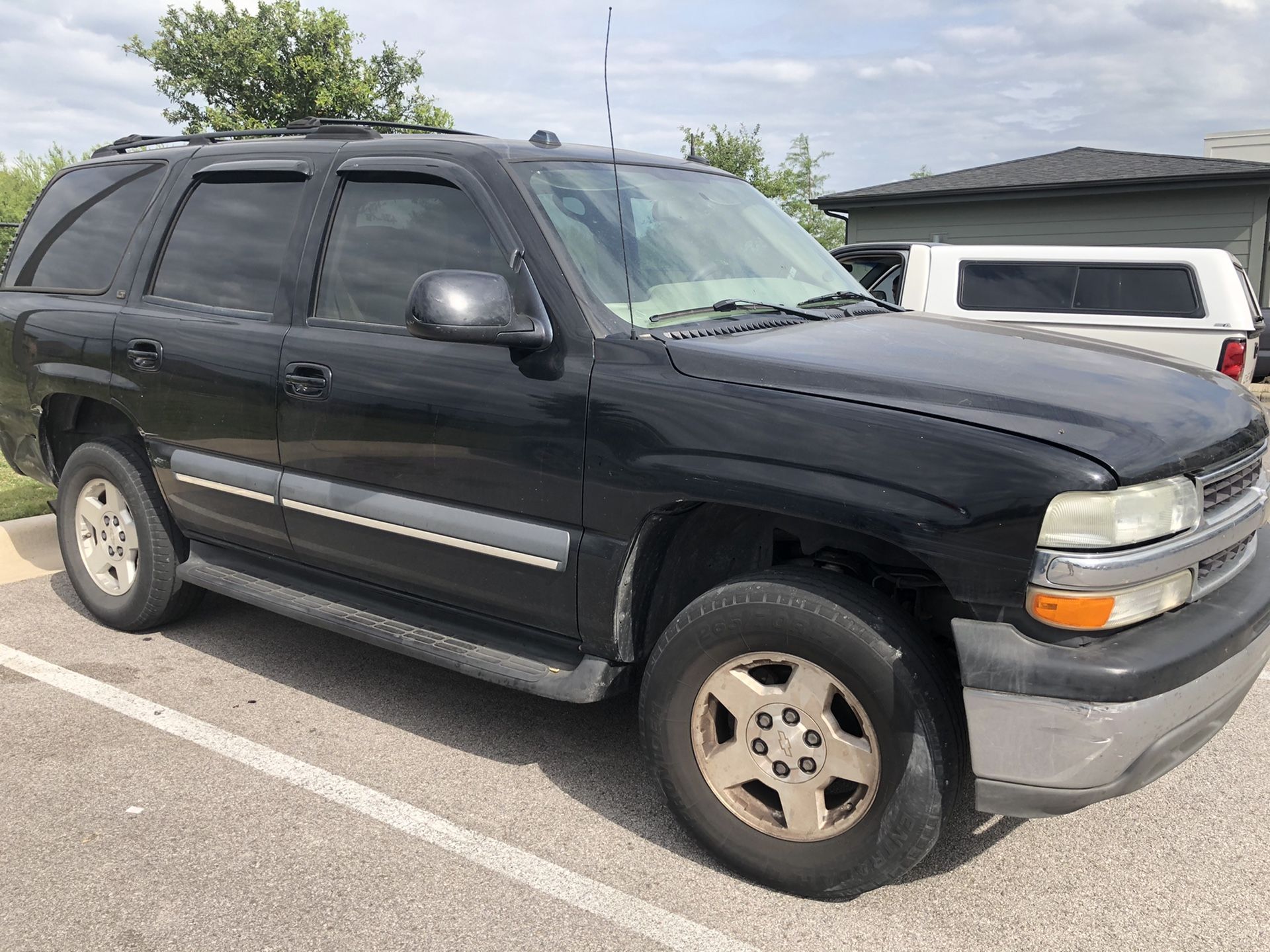 2004 chevy Tahoe part out !