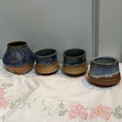 Set a 4 Blue & Brown  pottery