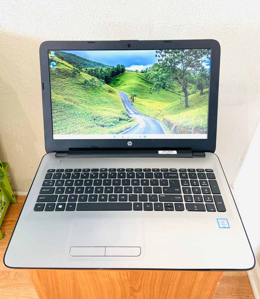 HP NOTEBOOK 15” I5-6200 8GB 256GB SSD Windows 11 Fully Functional