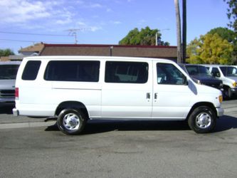 2001 Ford E-350