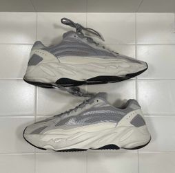 adidas Yeezy Boost 700 V2 Static Size 14