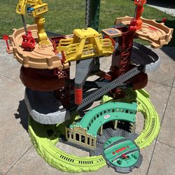 Thomas And Friends Trains & Cranes Super Tower