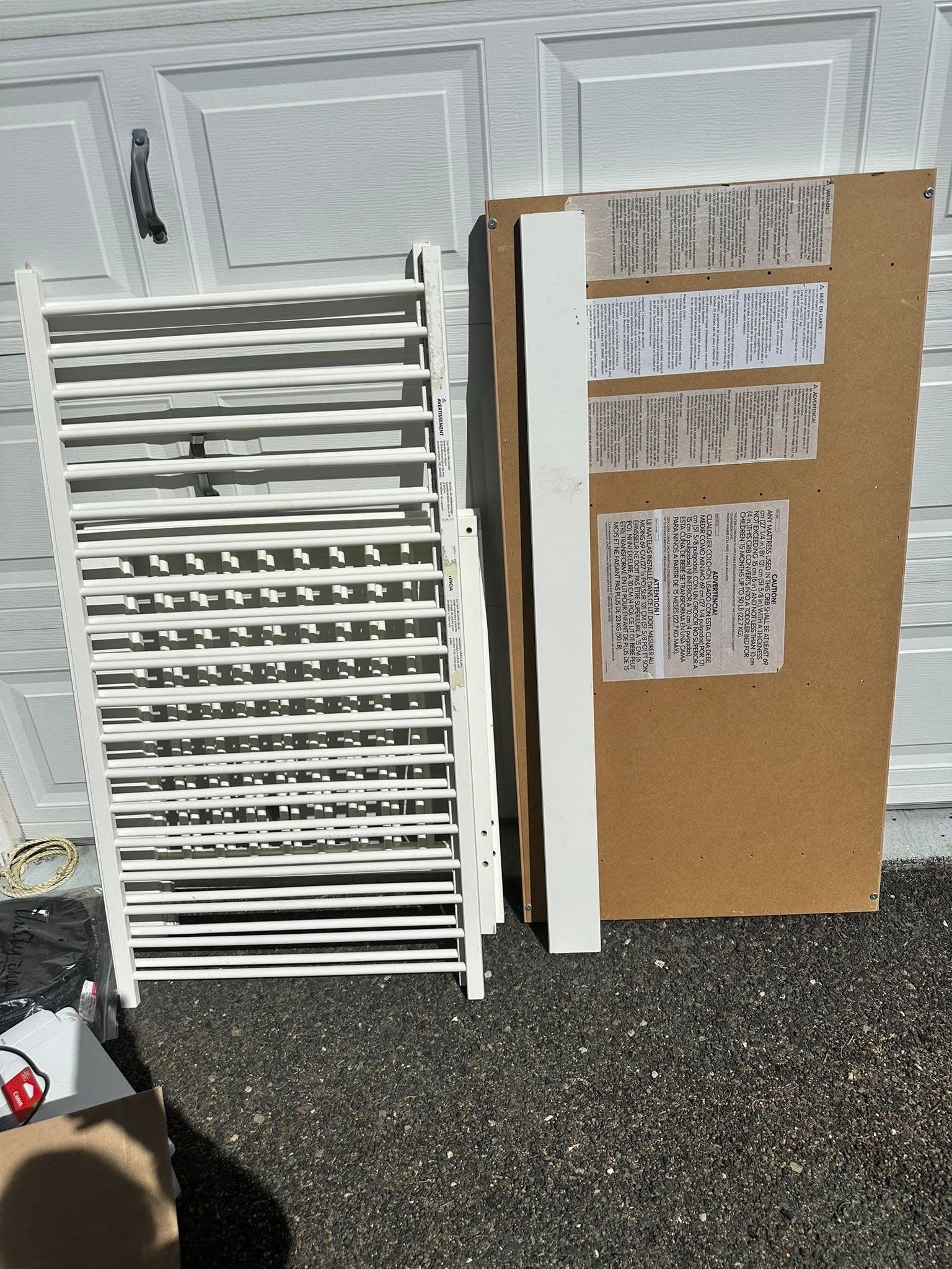 Gently Used IKEA Gulliver Crib (Northwest Phoenix)