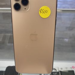 UNLOCKED IPHONE 11 PRO MAX 64GB ..WORKS ON ANY CARRIER 
