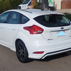 2016 Ford Focus 97K 6950$