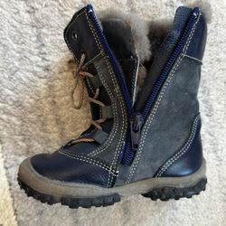 Natural Leather/fur Baby Boots Size 22/ US Shoe Size 7 (toddler)