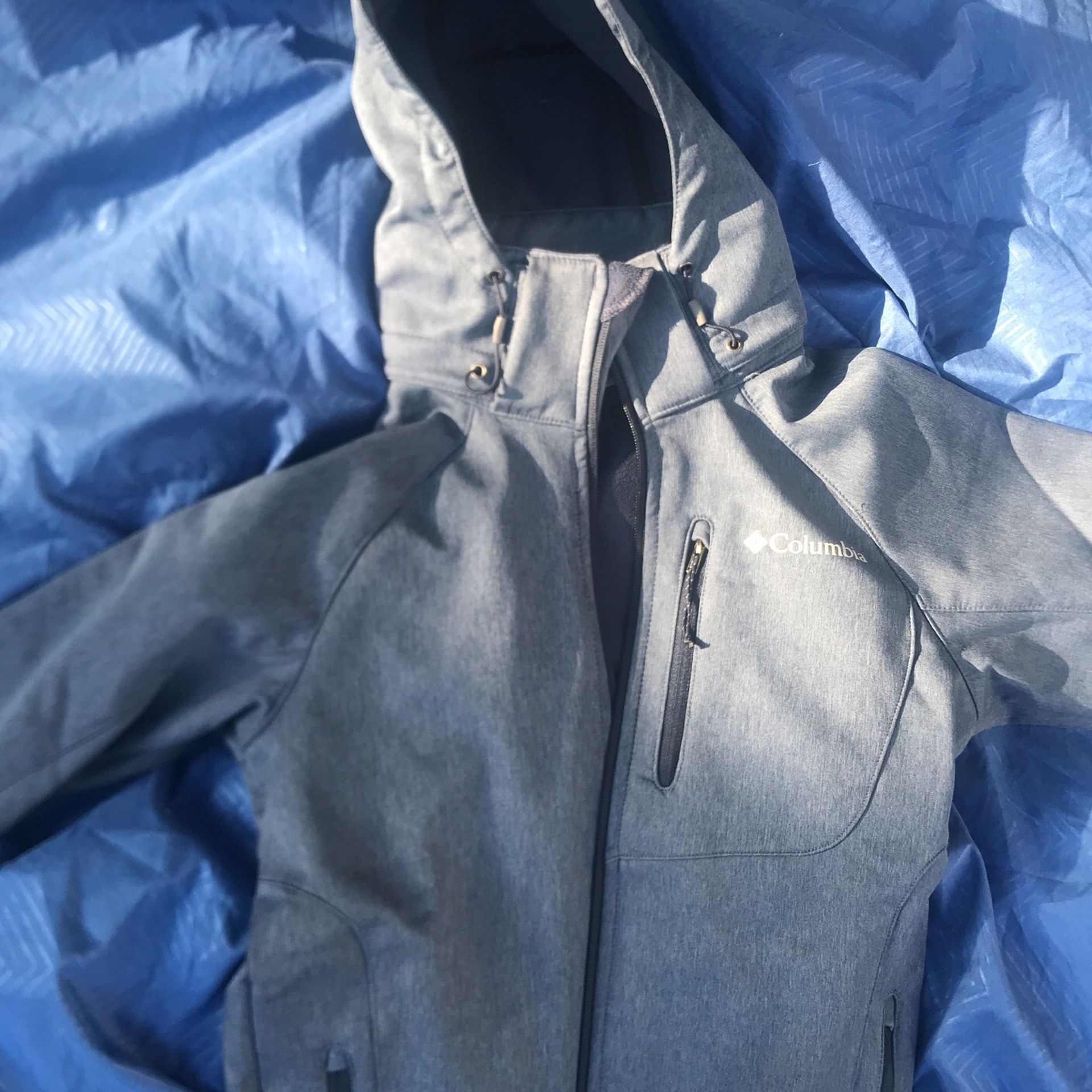 Columbia hooded jacket size small