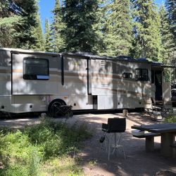 2006 Fleetwood Bounder