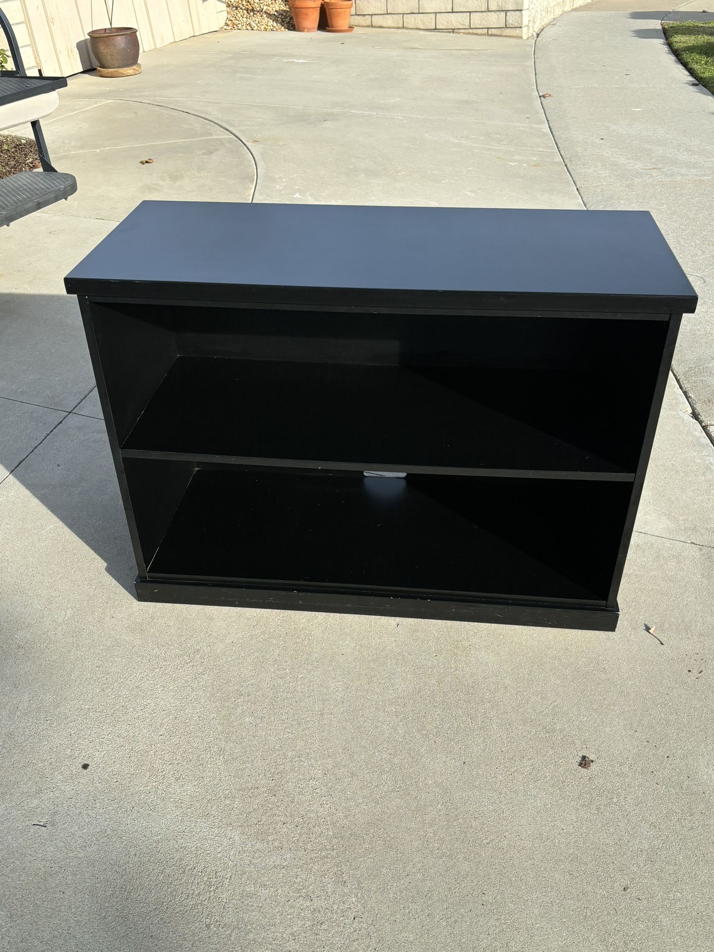 Bedford 2-shelf Bookcase - Black (Pottery Barn)