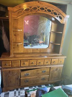 Dresser