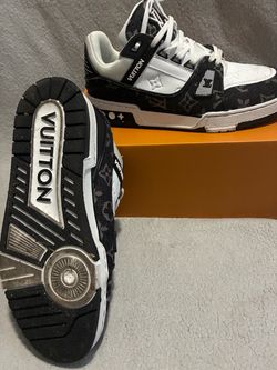 Lv shoes use 4 times