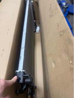2014- current Silverado GMC Sierra new radiator 5.3l  OEM GM