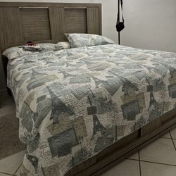 Modern Faux Wood King Size Set (Mattress Included) $1,800 OBF NEED TO SELL ASAP (Pieces may be bought separately too!) 