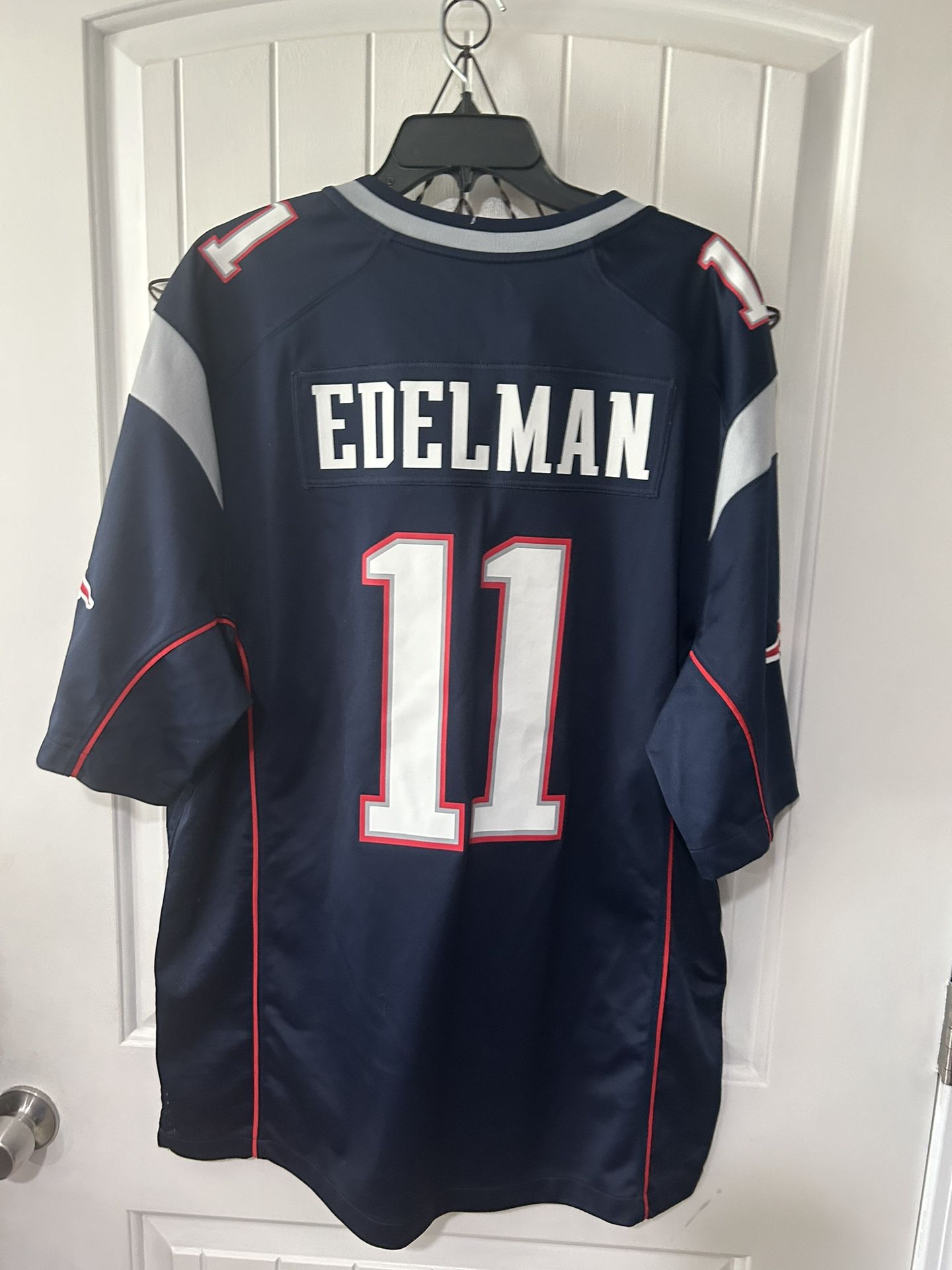 Julian Edelman New England Patriots jersey